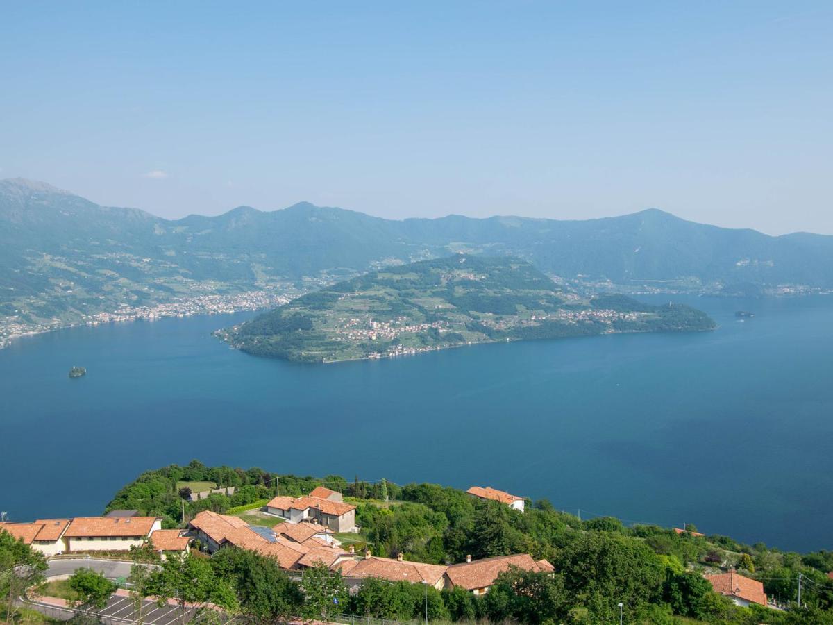 Van Gogh - Beautiful Lake Iseo View And Swimming Pool Parzanica Экстерьер фото